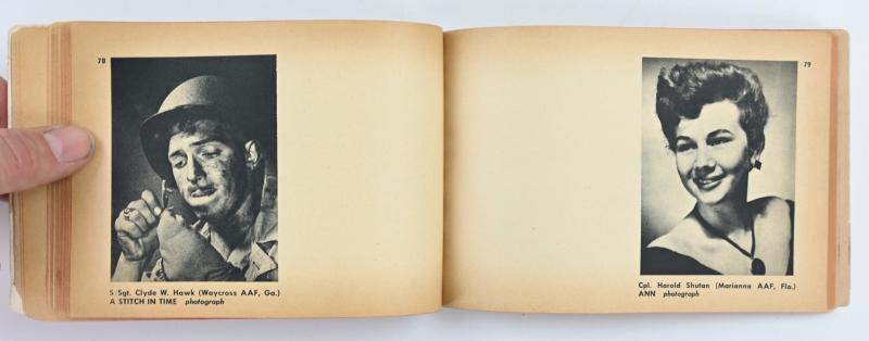 US WW2 Soldier Art Booklet