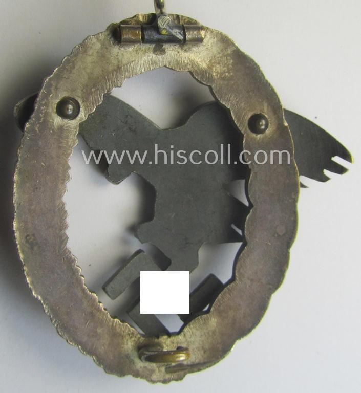 WH (LW) 'Flugzeug-Beobachter-Abzeichen' (ie. observers'-war-badge) being a (typical) non-maker-marked and/or: 'Buntmetall'- (ie. 'Tombak'-) based example by the: 'Assmann & Söhne'-company that comes stored in its period etui