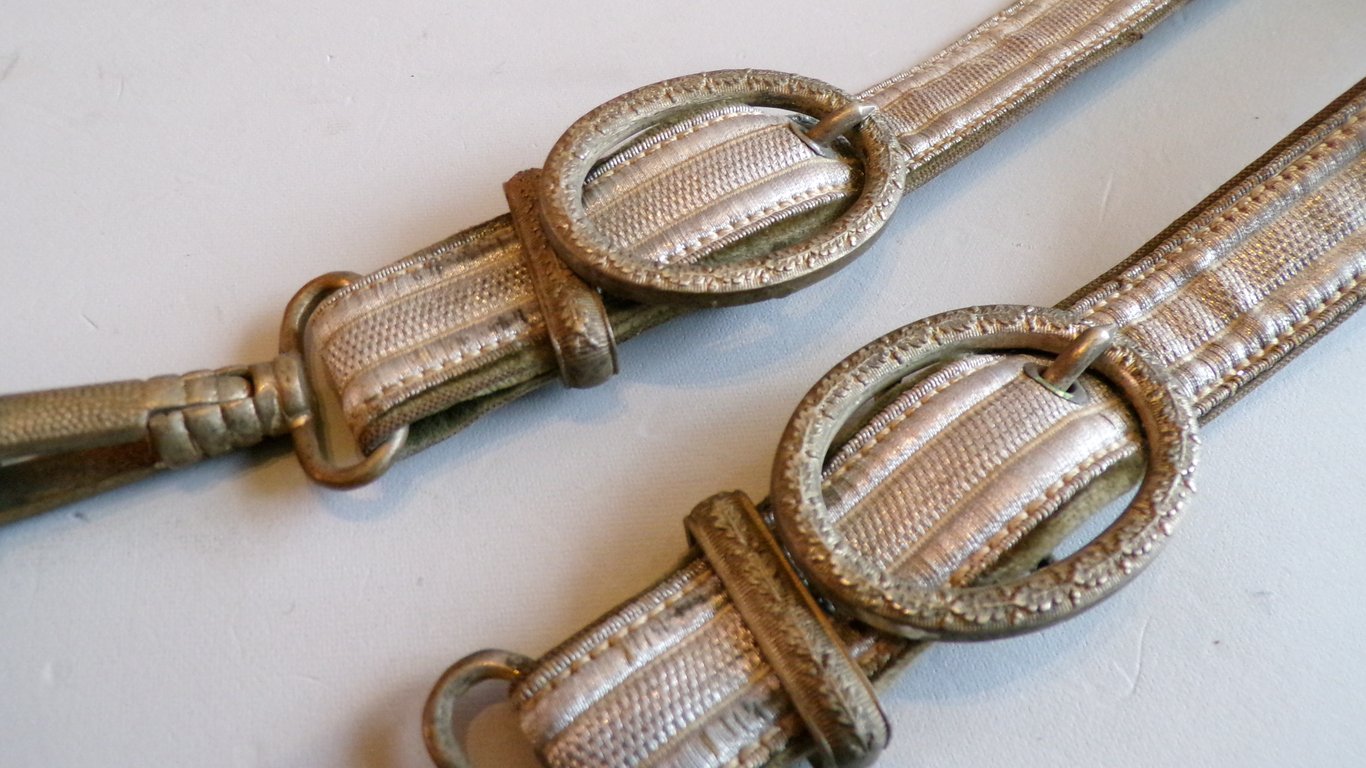 Rare and early A. Henckels army dagger