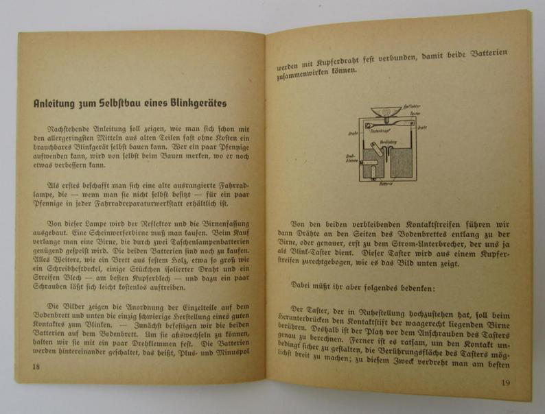 Neat - and scarcely encountered! - small-sized, WH-related instruction-booklet entitled: 'Winken und Morsen'