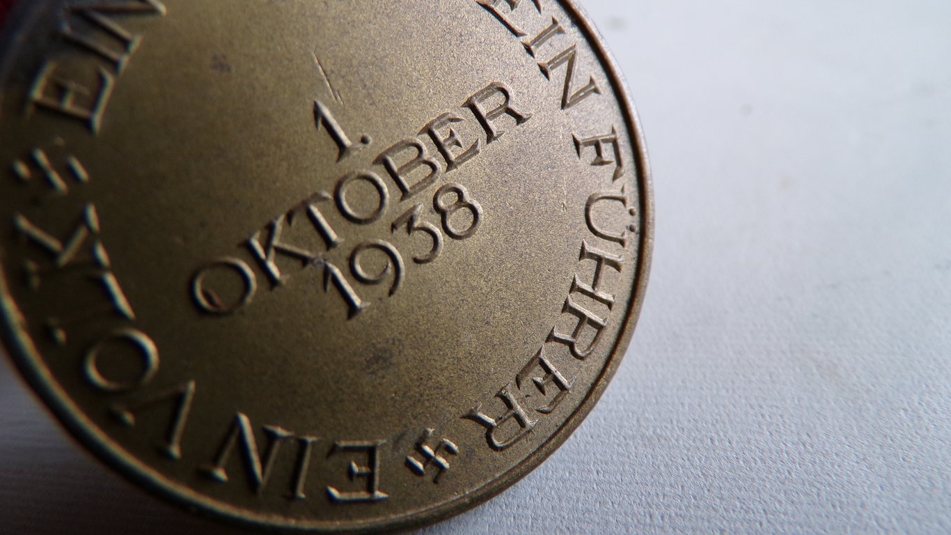 1st October 1938 Medal Rare Female Issue