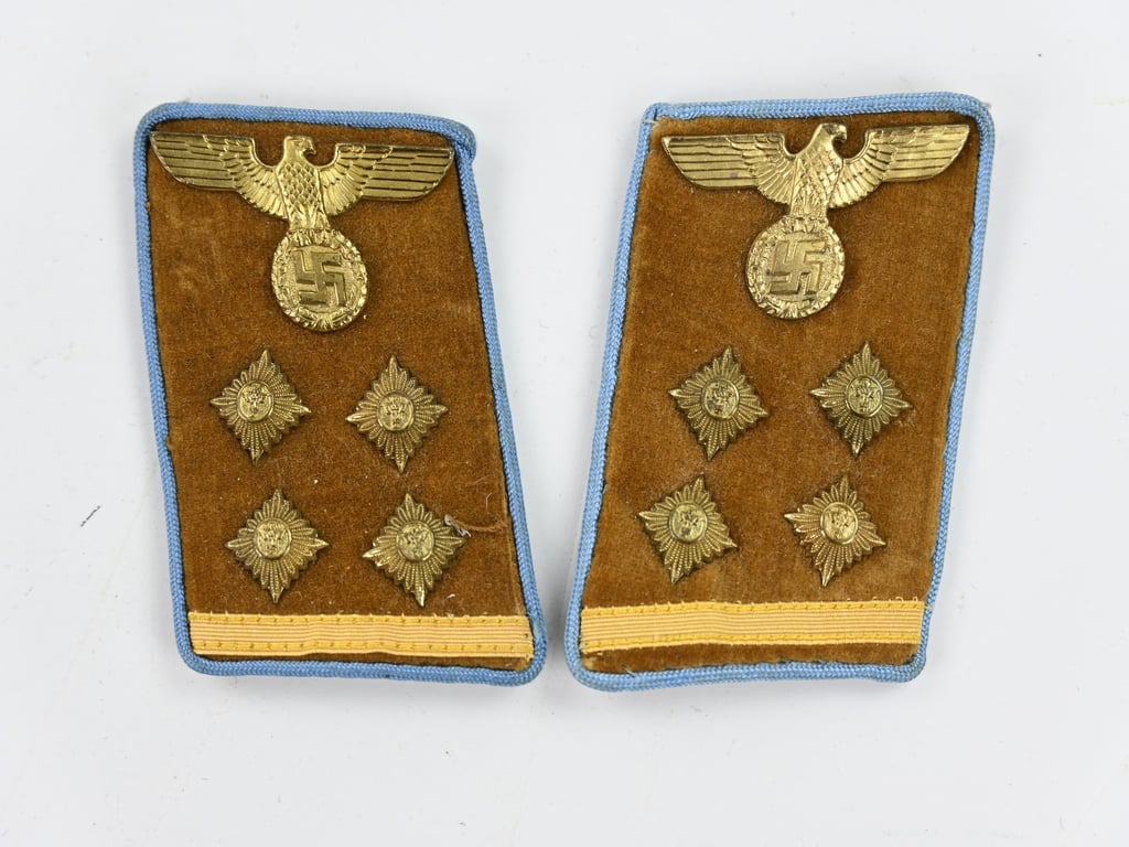 German NSDAP Collar Tab Set 'Obergemeinschaftsleiter'