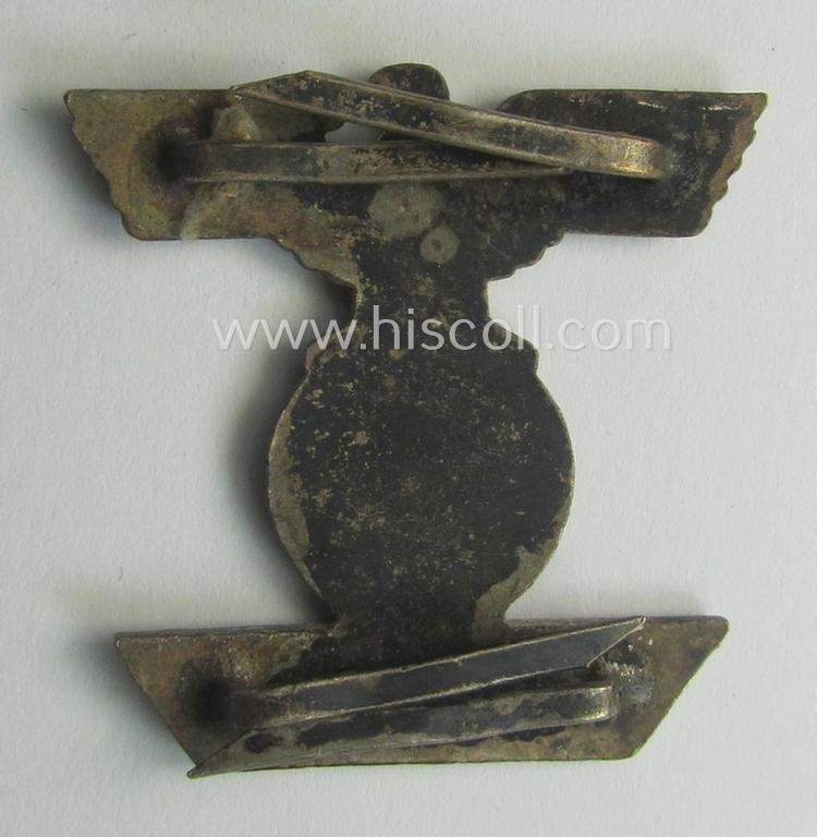 Superb, 'Wiederholungsspange zum EK II. Klasse' (or: bar to the WWI IC second class) being a (presumably) non-maker-marked example as was (I deem) produced by the maker (ie. 'Hersteller') named: 'Wilh. Deumer' as based in the town of Lüdenschei...