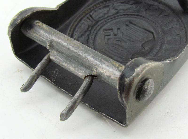 Wehrmacht (Heer) Steel  belt buckle marked B&N 43