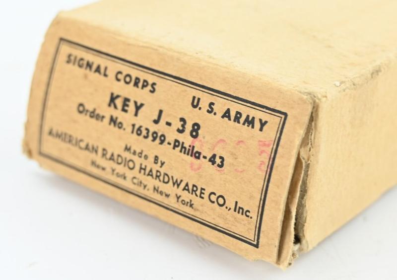 US WW2 Signal Corps Morse Key J-38 in Box