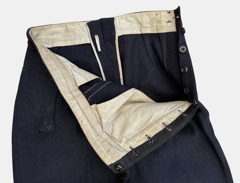 German BDM ( Bund Deutscher Mädel )Attributed Ski Outfit