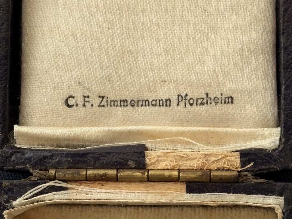 WWII GERMAN CASED MOTHER’S CROSS MEDAL CF ZIMMERMANN