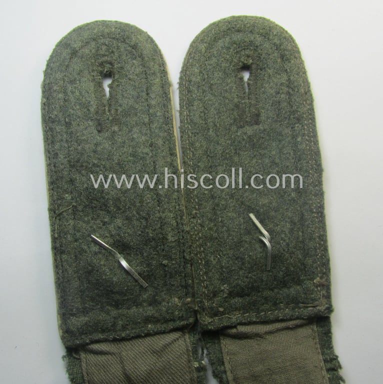Pair of WH (Heeres) NCO-type (ie. 'M41- o. M43'-pattern) shoulderstraps: 'Feldwebel eines Infanterie-Rgts.'
