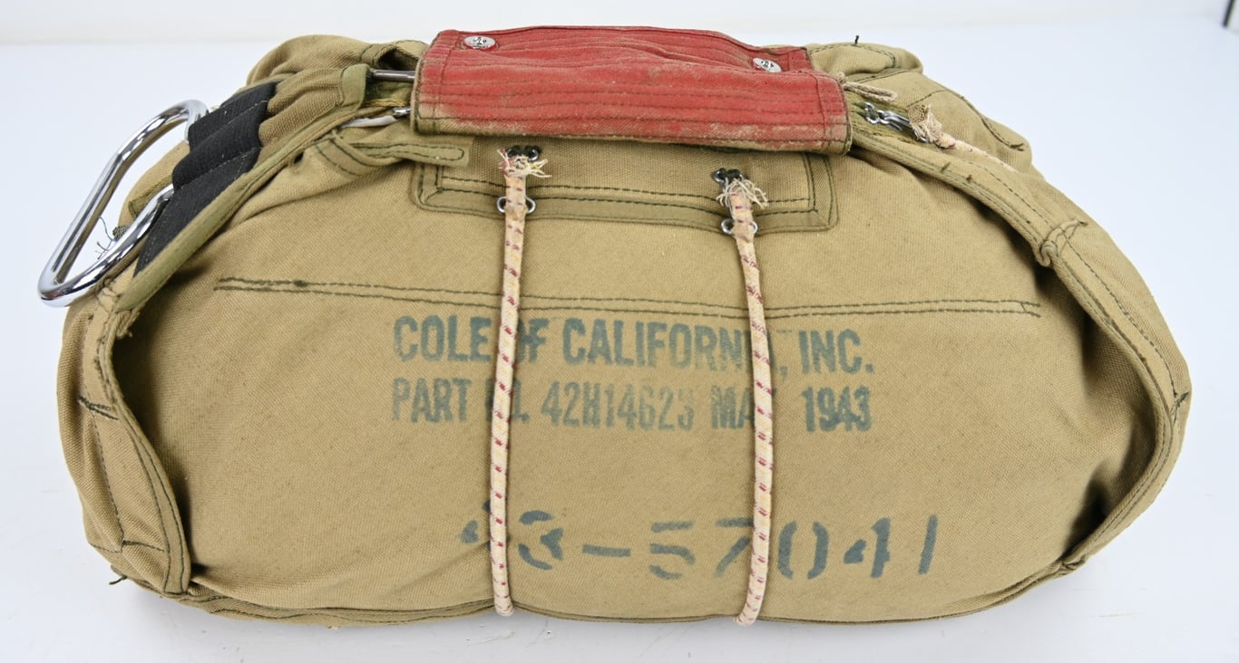 USAAF WW2 AN-6513-1A Chestpack with Parachute
