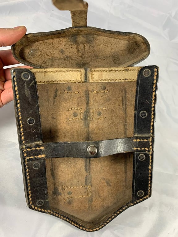 German Folding Shovel with Carrying Case, 1st Model -1941-