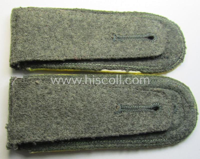Attractive - and fully matching! - pair of WH (Heeres) NCO-type (ie. 'M40-/M43'-pattern) shoulderstraps as was intended for usage by an: 'Unteroffizier eines Heeres Nachrichten-Abteilungs'