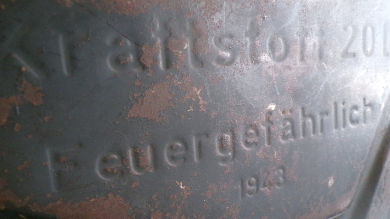 Wehrmacht Einheits-Kanister (German Jerrycan)