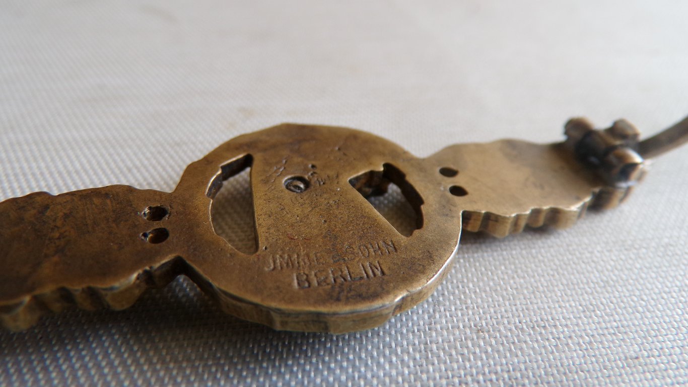Luftwaffe Reconnaissance Clasp in Gold