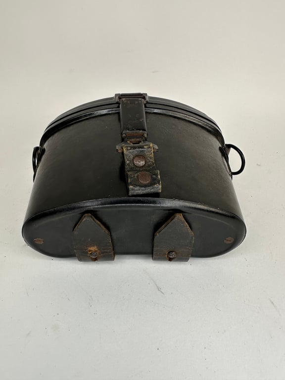 Wehrmacht 6x30 Binoculars Bakelite Case"frn42"