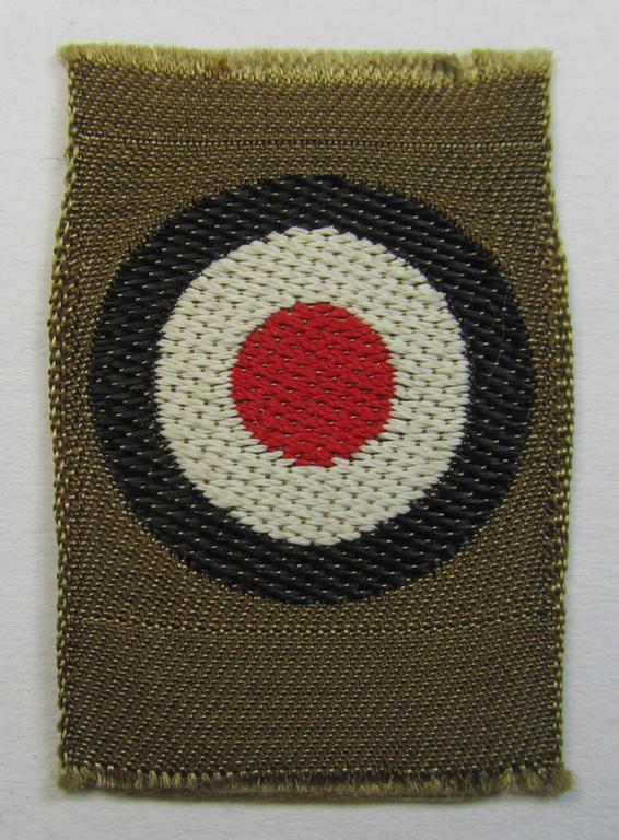 Superb - and rarely encountered! - WH (Heeres ie. 'tropical-issue'-) cap-eagle and cocarde-set (being a 'virtually mint- ie. unissued' set as executed in bluish-grey-coloured linnen on a tan-brownish-coloured background)