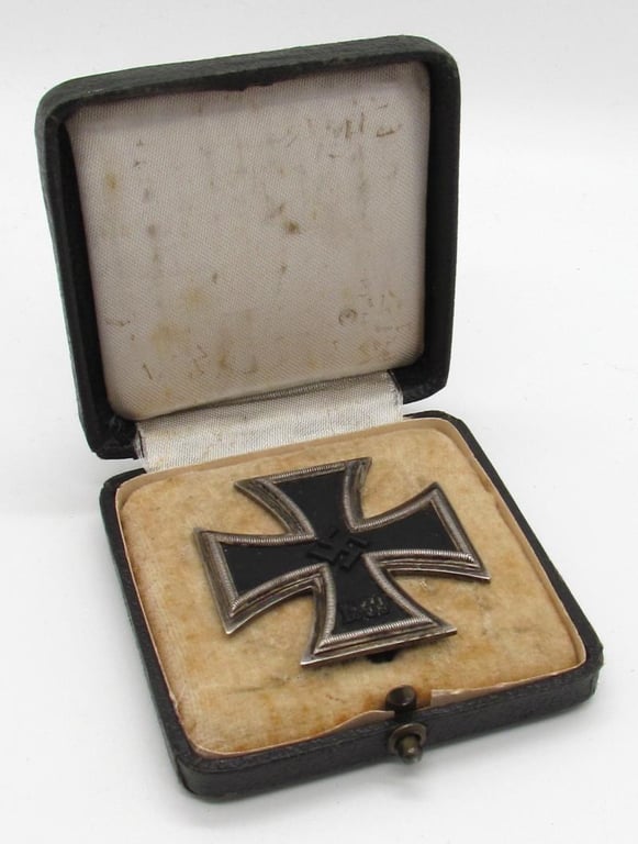 Iron Cross 1st Class ( EK1 ) in Case ( L50 )