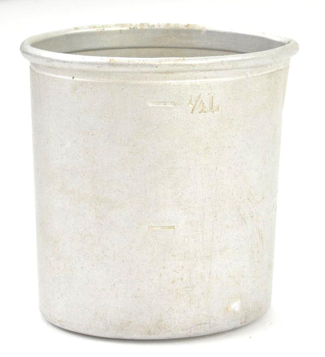 German WH Measuring Cup