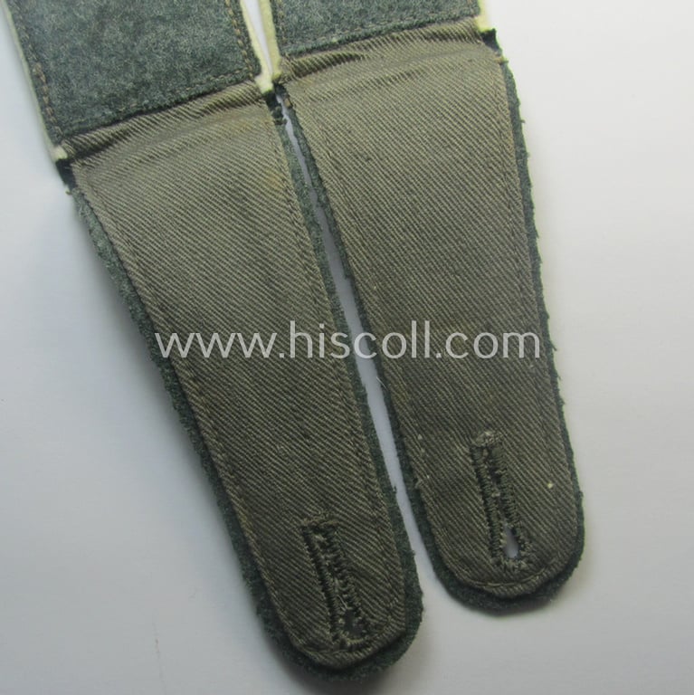 Pair of early-war-period, WH (Heeres), 'M40-pattern (rounded-styled and neatly 'cyphered') EM-type shoulderstraps as was intended for a: 'Soldat des Wehr-Ersatzdienstelle im Wehrkreises XX'