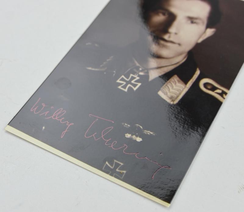 Signature of Luftwaffe KC Recipient 'Willy Tscherning'