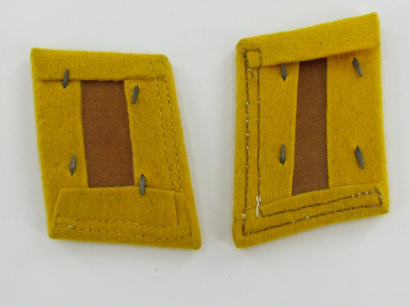 Luftwaffe collar tabs for a Unterfeldwebel