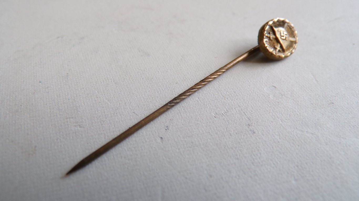 Wound Badge in Gold 9mm Miniature