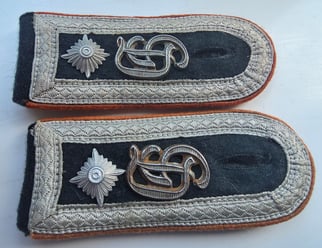 WH pair of GD Field Police NCO shoulder...
