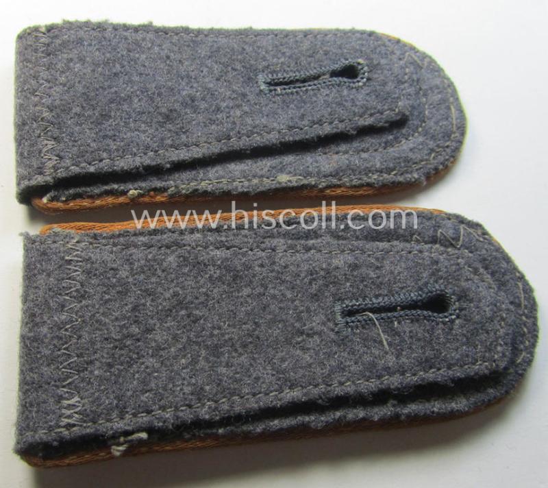 Attractive - and fully matching! - pair of WH (Luftwaffe) NCO-type shoulderstraps as piped in the light- ie. rust-brown- (ie. 'hell- o. kupferbrauner'-) coloured branchcolour as was intended for an: 'Unteroffizier der LW-Nachrichten-Truppen'