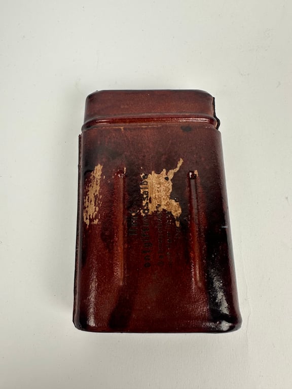 Hautentgiftungsalbe Behälter ddf