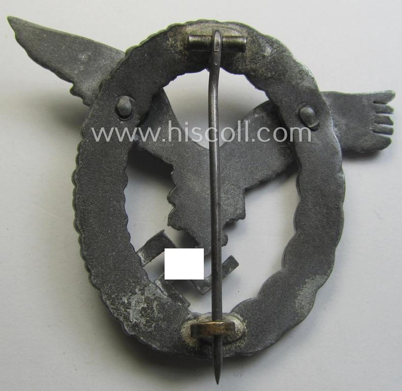 Later-war-period WH (Luftwaffe) 'Flugzeugführer-Abzeichen' (or: pilots'-badge) being a typical zinc- (ie. 'Feinzink'-) based and/or non-maker-marked example by the: 'Friedrich Linden'- (ie. 'FLL'-) company