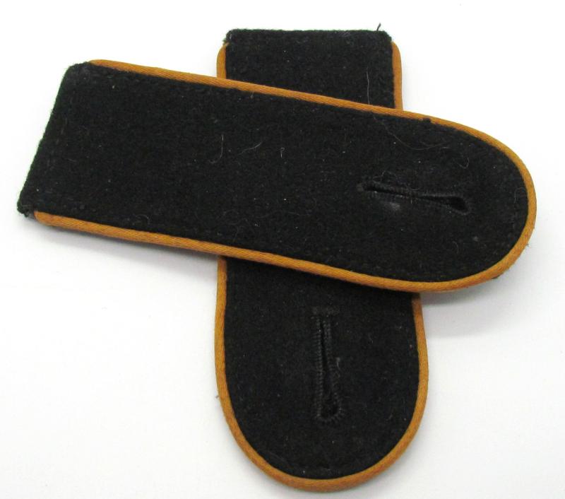 Waffen SS Reconnaissance (Aufklärung) EM/NCO Shoulder Boards