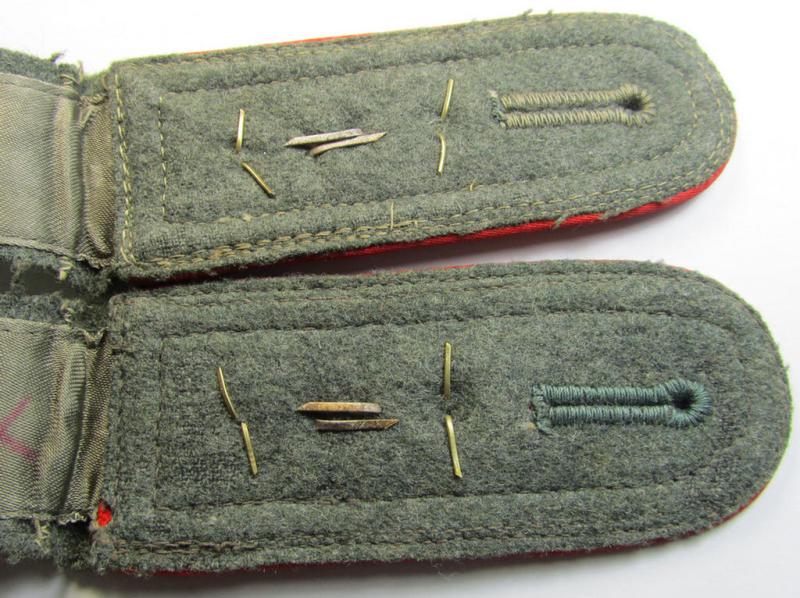 Superb - albeit minimally mis-matched! - pair of WH (Heeres), early- (ie. mid-) war-period so-called: 'M41/M43'-styled, NCO-type 'cyphered' shoulderstraps for usage by an: 'Oberwachtmeister der Art.-Truppen u. Mitglied einer Artillerieschule'