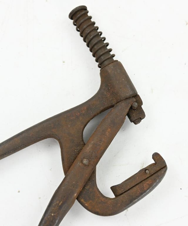 German WH Metal Punch Tool