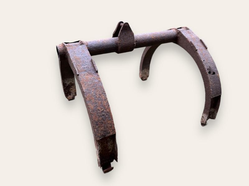 British WW2 Dropping Container Metal Clamp