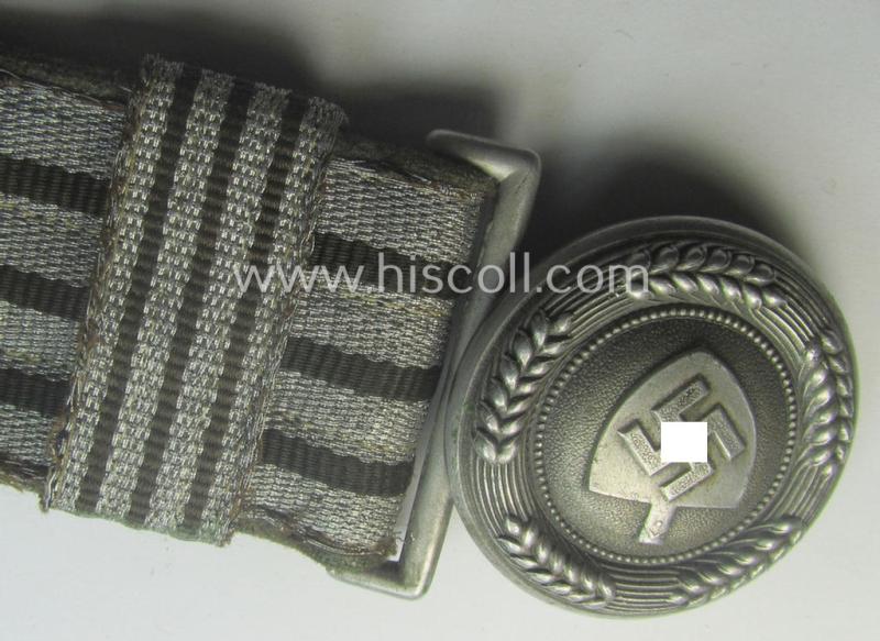 RAD (ie. 'Reichsarbeitsdienst') 'standard-pattern', officers'-dress-model aluminium-based belt-buckle and accompanying 'brocade'-based belt (ie. 'Paradefeldbinde für Offiziere des Reichsarbeitsdienstes')