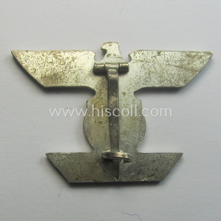 Attractive - and rarely seen! - example of a: 'Wiederholungsspange zum EK I. Klasse' (or: bar to the WWI IC first-class) as was produced by the maker (ie. 'Hersteller'): 'B.H. Mayer's Kunstprägeanstalt'