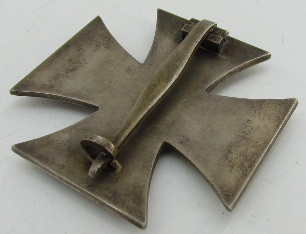 Iron cross 1st class ( EK1 ) Brass Core in Case