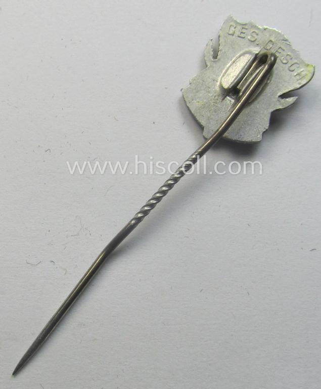 Silverish-toned membership lapel-pin: 'Reichsbund Deutsche Jägerschaft' (ie. 'DJV') being a detailed- (albeit non-maker-marked) example that is executed in silver-toned aluminium-based metal