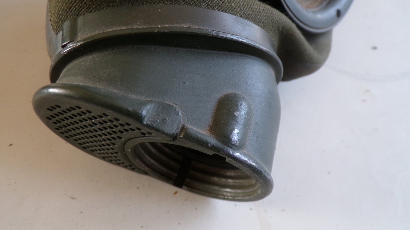 GM38 Auer Gas Mask (Luftschutz Issue)