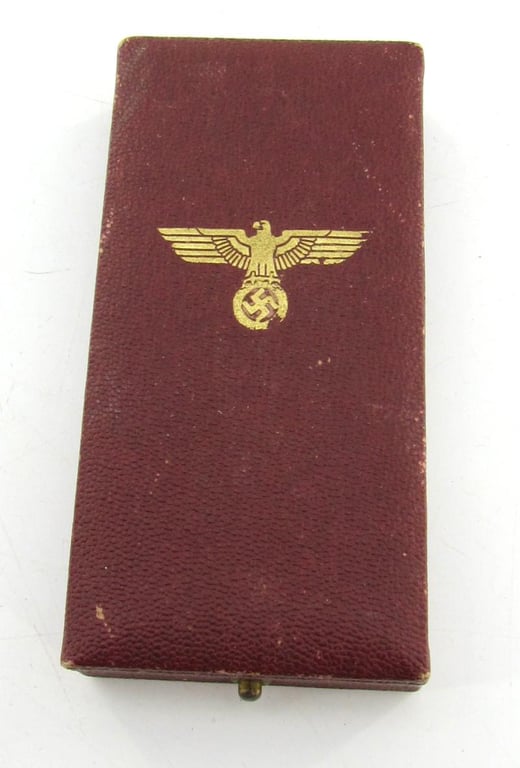 Sudetenland annexation medal  1938 ( Anschluss Medal ) with Case