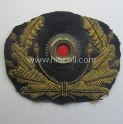 WH (Kriegsmarine) officers'-type, (partly) hand-embroidered cap-cocarde (ie: 'Kokarde...