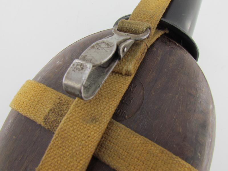 Wehrmacht  'Coconut' M31 Canteen and Cup 'H.R.E.43'