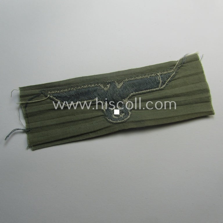 Early-period- (ie. 'M35'-pattern) WH (Heeres) white-coloured side-cap-eagle (ie. 'Schiffchenadler für Manns. u. Uffz.')