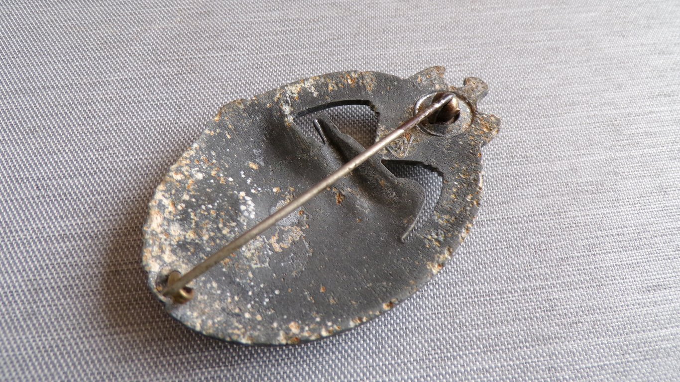 Panzerkampfabzeichen (Panzer Assault Badge)