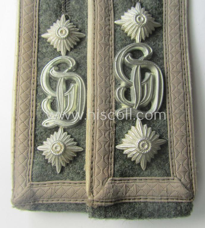 Stunning - fully matching and hardly used! - pair of WH (Heeres), early- (ie. mid-) war-period, 'cyphered' so-called: 'M40'-pattern NCO-type shoulderstraps as was intended for an: 'Ofwbl. einer Infanterie-Abtlgs.' within the famous 'GD'-divis...
