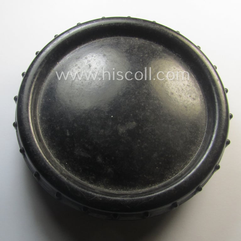 'Standard-issue'-type, WH 'Fettbuchse' (ie. fat-container) being an undamaged example as executed in black-coloured 'Bakelite'-based material