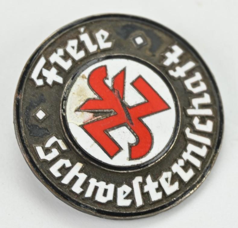 German NSV Schwesternschaft Badge