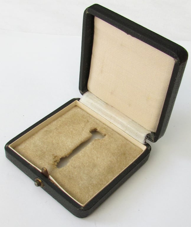 Iron Cross 1st Class 1939  Presentation Case