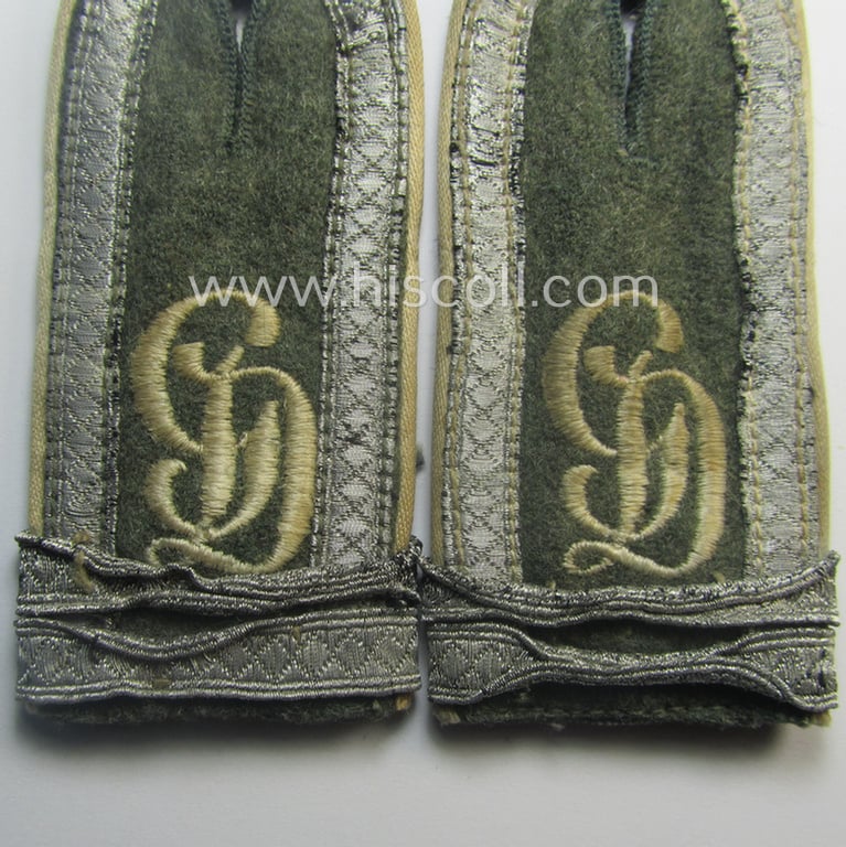 Moderately used- and/or clearly worn - fully matching and rarely encountered! - pair of WH (Heeres), early-war-period (ie. 'M41'-pattern styled-) NCO-type shoulderstraps for an: 'Uffz. u. Offizieranwärter eines Inf.-Rgts. der “Grossdeutschland”-Div.'