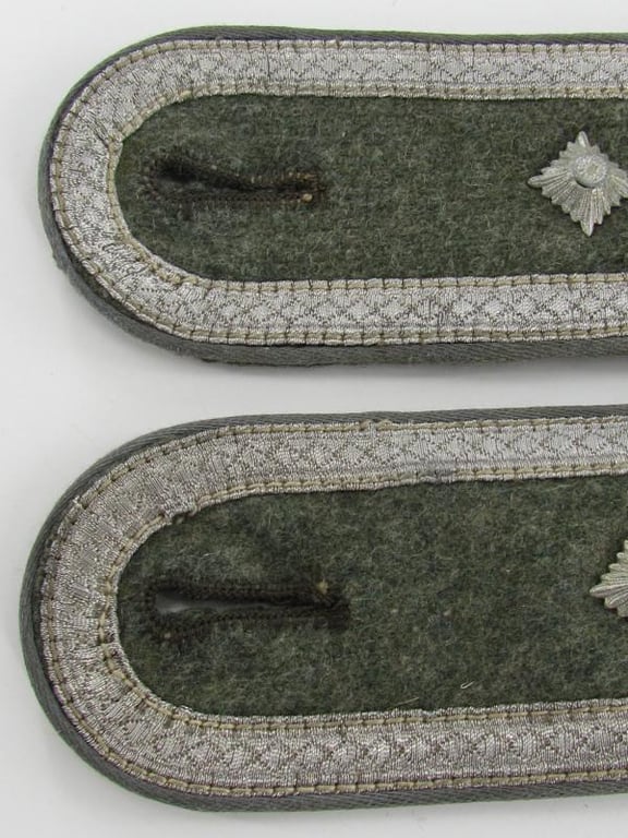 Wehrmacht (Heer) Shoulder Boards for a Transport Troops Officer