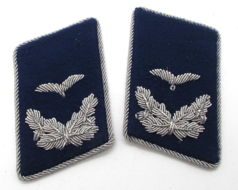 Luftwaffe Sanitäter 'Leutnant' Collar Tabs